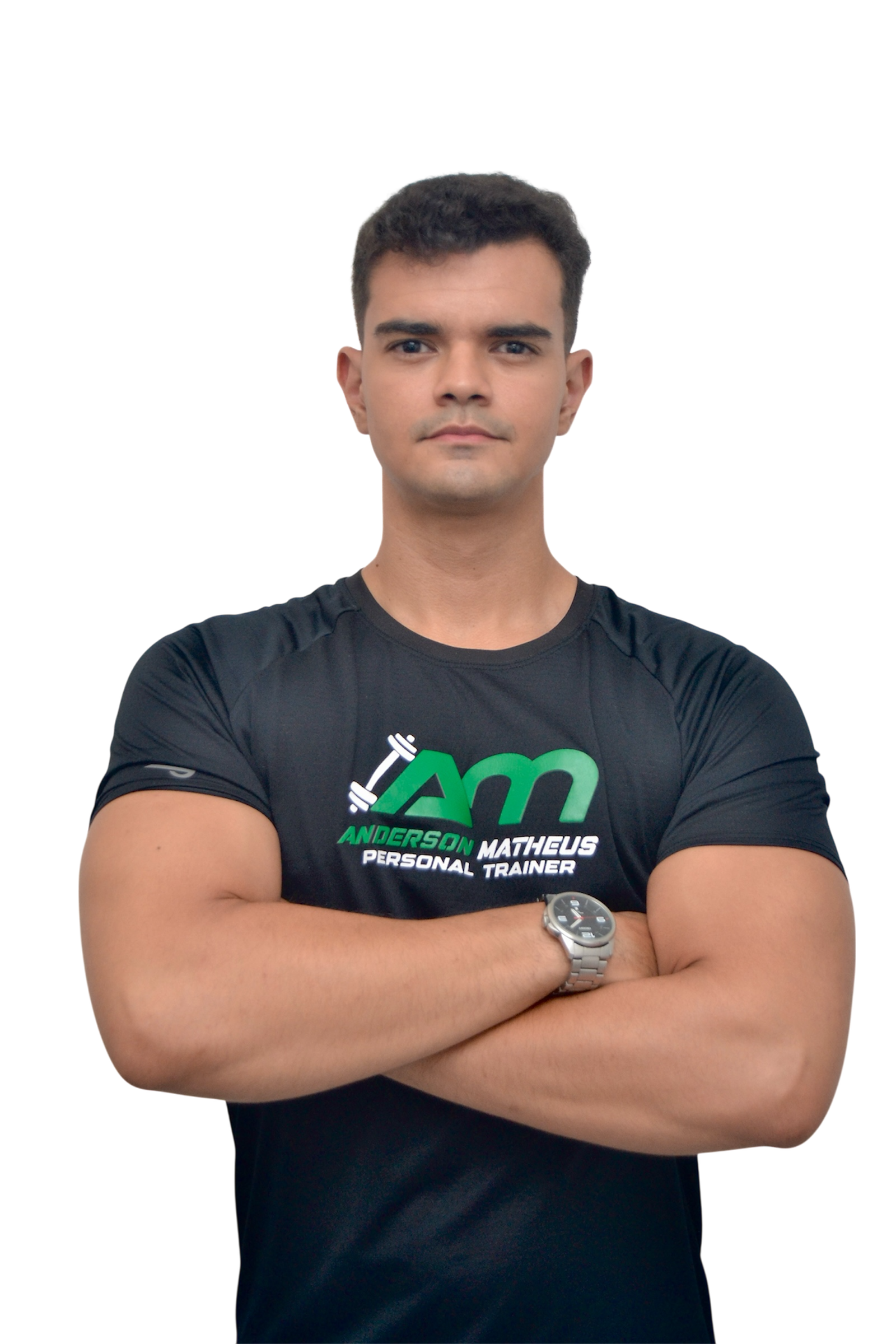 Anderson em postura profissional de frente com os braços cruzados